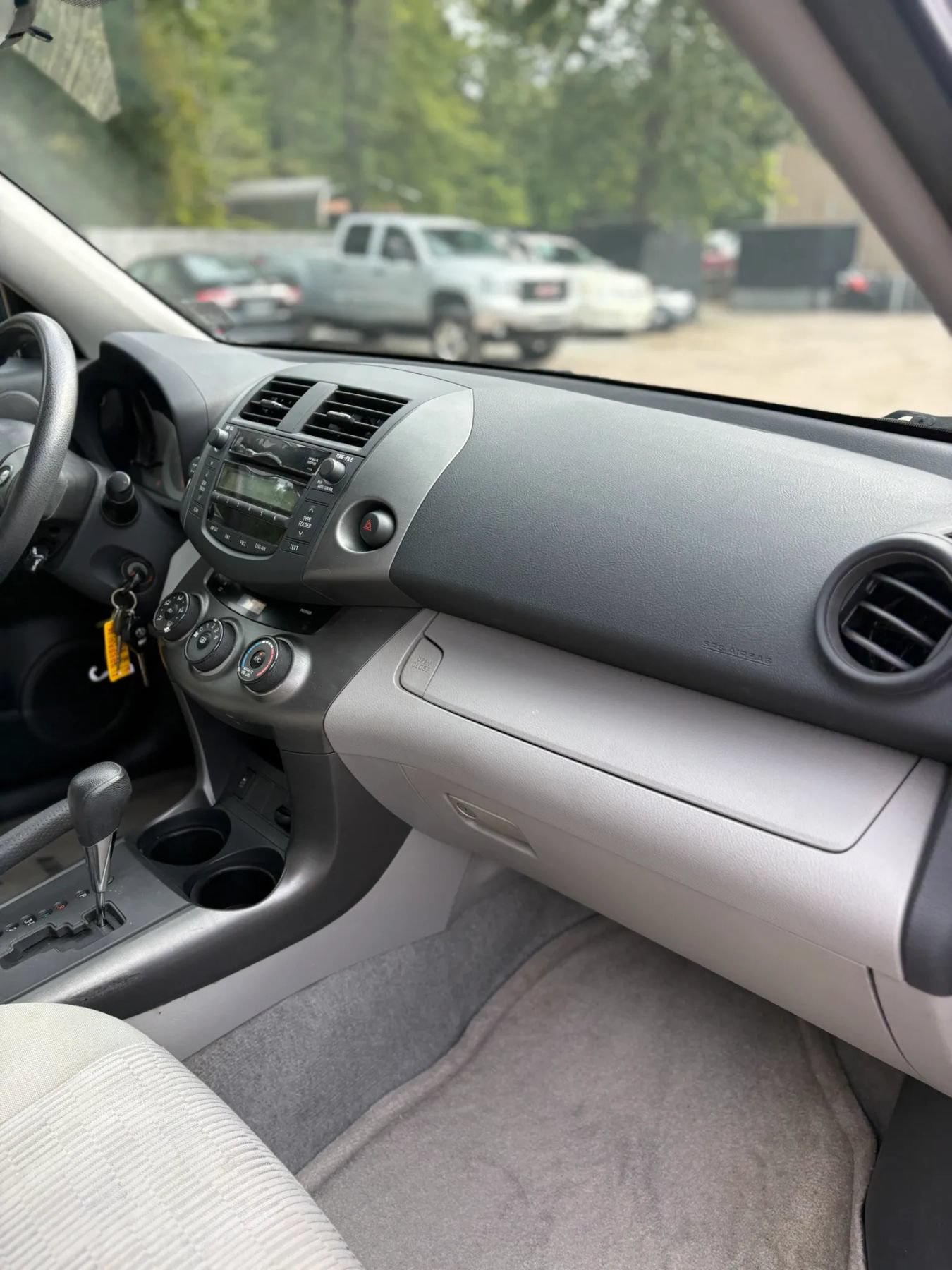Used 2010 Toyota RAV4 4WD w/ Base L4 Extra Value Pkg image 41