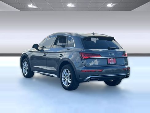 Certified 2023 Audi Q5 2.0T Premium w/ Convenience Package image 3