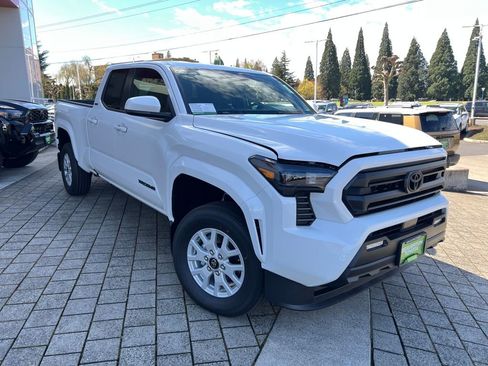 New 2026 Toyota Tacoma SR5 AWD/4WD image 7