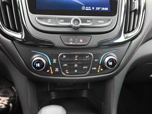 Used 2023 Chevrolet Equinox RS image 9