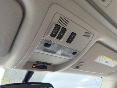 Used 2013 Chevrolet Tahoe LTZ image 36