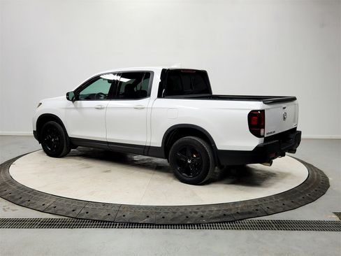 Used 2023 Honda Ridgeline Black Edition image 5