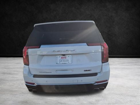 Used 2025 GMC Yukon Denali image 7