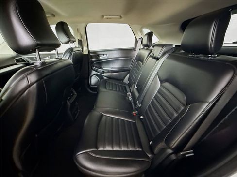 Used 2022 Ford Edge SEL AWD/4WD image 11