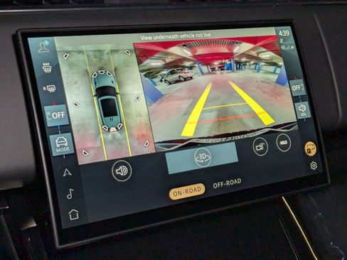 New 2025 Land Rover Range Rover Sport image 13