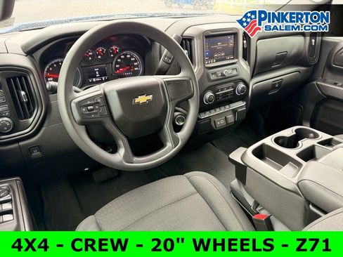 Used 2023 Chevrolet Silverado 1500 Custom image 12
