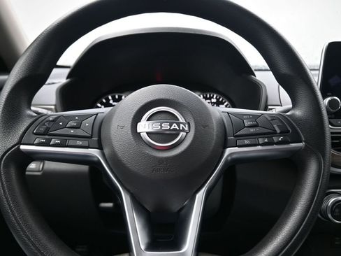 Used 2023 Nissan Altima 2.5 SV image 7