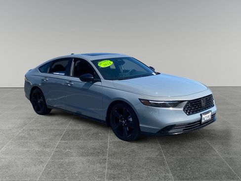 Used 2024 Honda Accord Sport image 7
