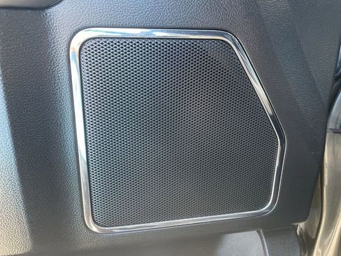 Used 2020 Ford F150 Lariat image 24