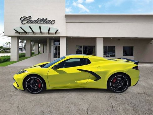 Used 2021 Chevrolet Corvette Stingray 2D Convertible w/ Z51 Performance Package image 2