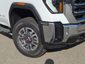 New 2026 GMC Sierra 2500 SLT w/ SLT Convenience Package video 3