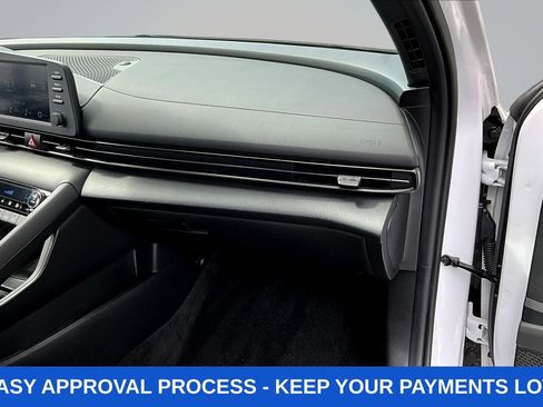 Used 2025 Hyundai Elantra Sport FWD image 33