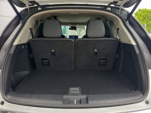 Certified 2026 Acura MDX FWD w/ Technology Package image 13