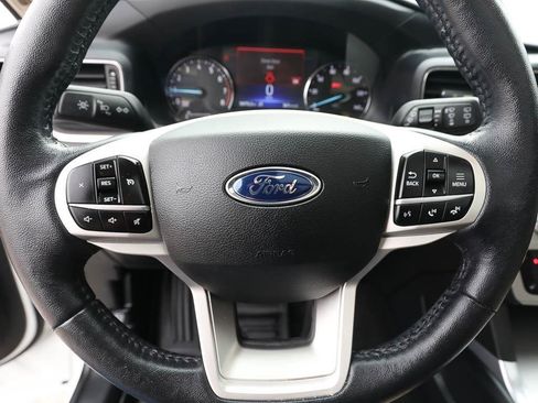 Used 2021 Ford Explorer XLT w/ Equipment Group 202A RWD image 15