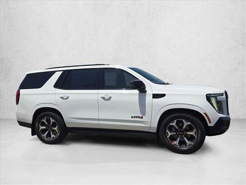 Used 2026 GMC Yukon AT4 Ultimate AWD/4WD image 4