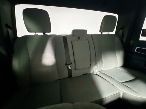 Used 2024 RAM 3500 Big Horn image 33