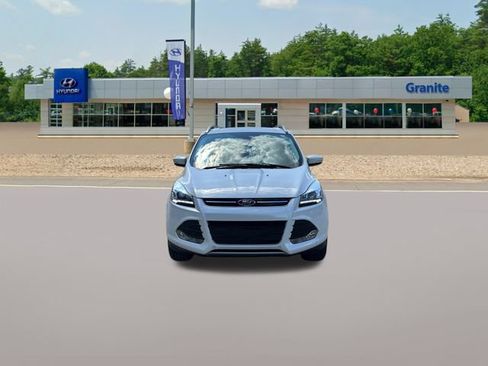 Used 2016 Ford Escape Titanium w/ Equipment Group 301A AWD/4WD image 2