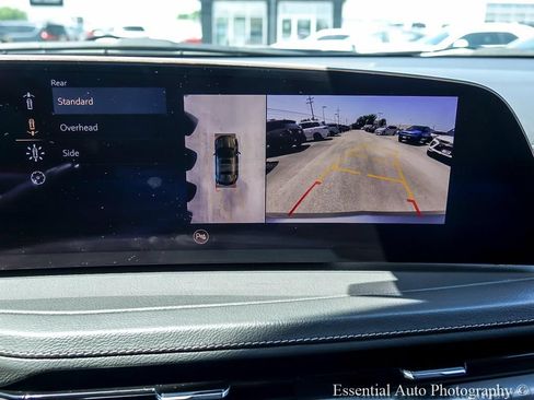 Used 2025 Cadillac XT4 Premium Luxury FWD image 18