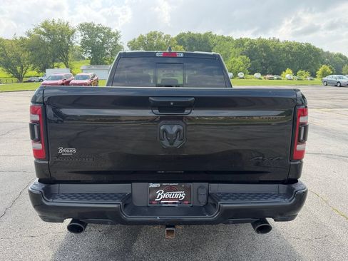 Used 2019 RAM 1500 Laramie AWD/4WD image 6