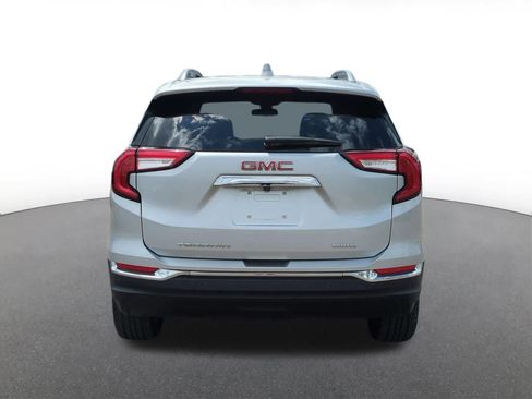 Used 2022 GMC Terrain SLT w/ Infotainment Package II AWD/4WD image 5