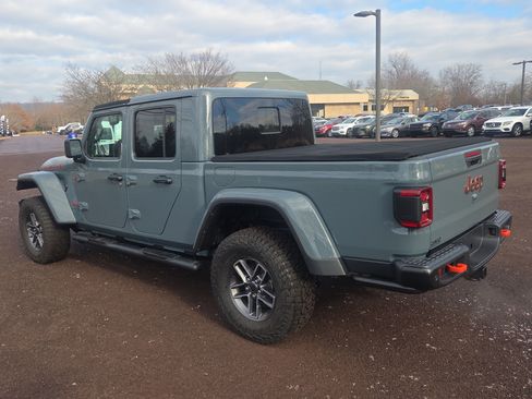 Used 2024 Jeep Gladiator Mojave image 5