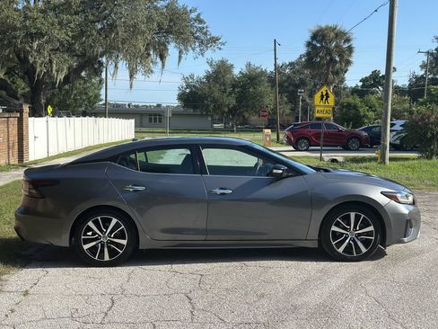 Used 2021 Nissan Maxima 3.5 SV w/ Floor Mat Group FWD image 6
