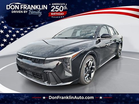 Used 2025 Kia K4 GT-Line w/ GT-Line Premium Package FWD image 1