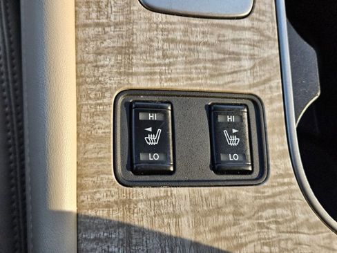 Used 2023 Nissan Murano SV image 12