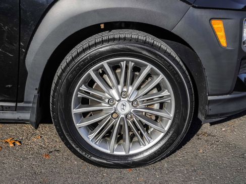 Used 2019 Hyundai Kona SEL image 6