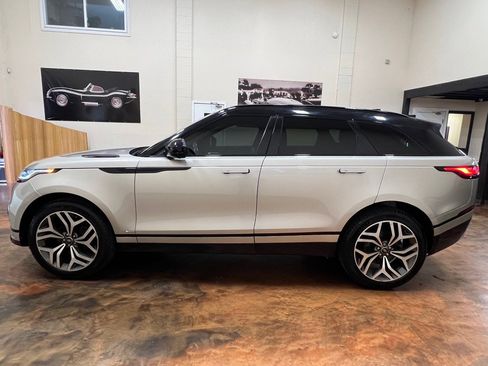 Used 2020 Land Rover Range Rover Velar R-Dynamic S image 6