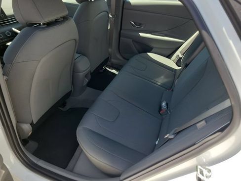 New 2026 Hyundai Elantra SE FWD image 22