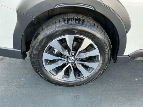 Certified 2025 Subaru Outback Limited XT AWD/4WD image 29