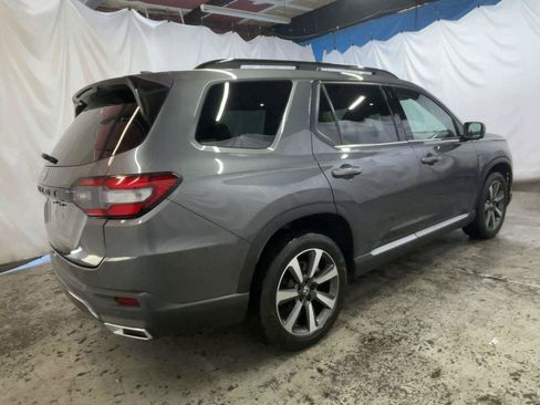 Used 2023 Honda Pilot Elite image 8