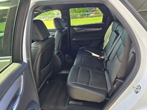 Certified 2024 Cadillac XT5 Luxury AWD/4WD image 16