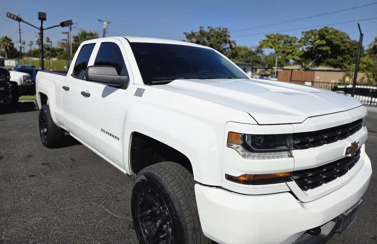 Used 2018 Chevrolet Silverado 1500 Custom RWD image 7