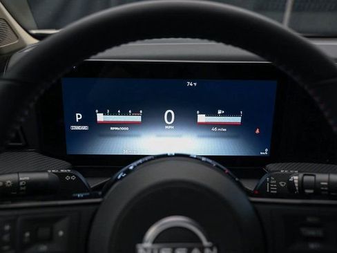 New 2025 Nissan Kicks SR image 29