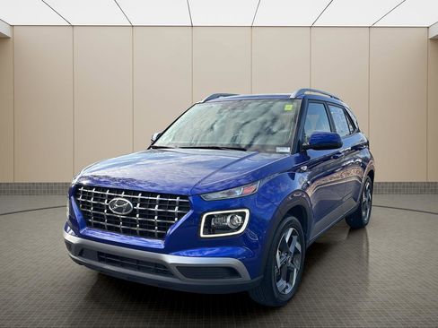 Certified 2023 Hyundai Venue Limited FWD image 1