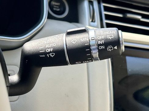 Used 2019 Land Rover Range Rover AWD/4WD image 35