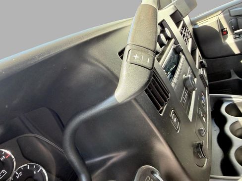 Used 2021 Chevrolet Express 2500 RWD image 18