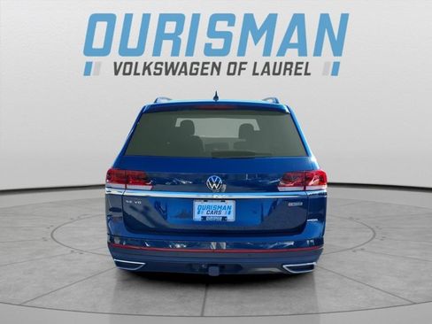 Used 2022 Volkswagen Atlas SE w/ Panoramic Sunroof Package image 2