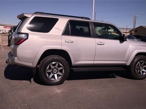 Used 2024 Toyota 4Runner TRD Off-Road Premium image 2