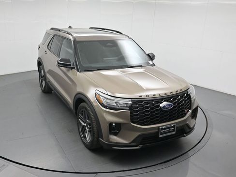 New 2026 Ford Explorer ST image 35