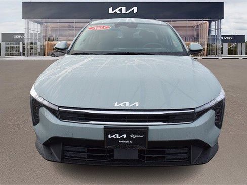 New 2025 Kia K4 LXS image 8