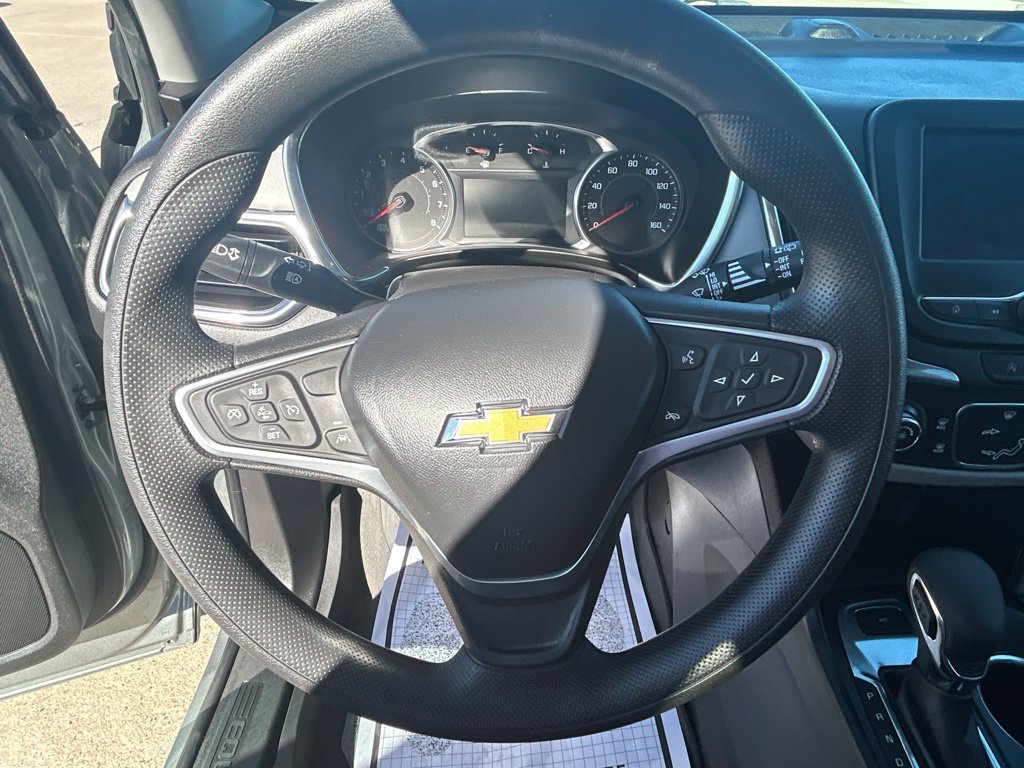 Used 2023 Chevrolet Equinox LT w/ LPO, Floor Liner Package AWD/4WD image 16
