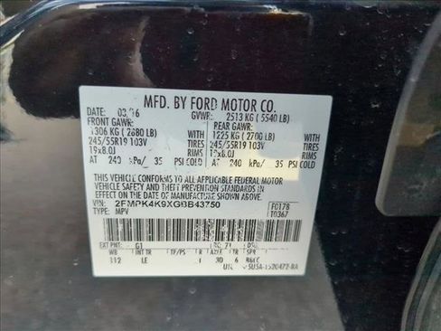 Used 2016 Ford Edge Titanium w/ Technology Package image 25