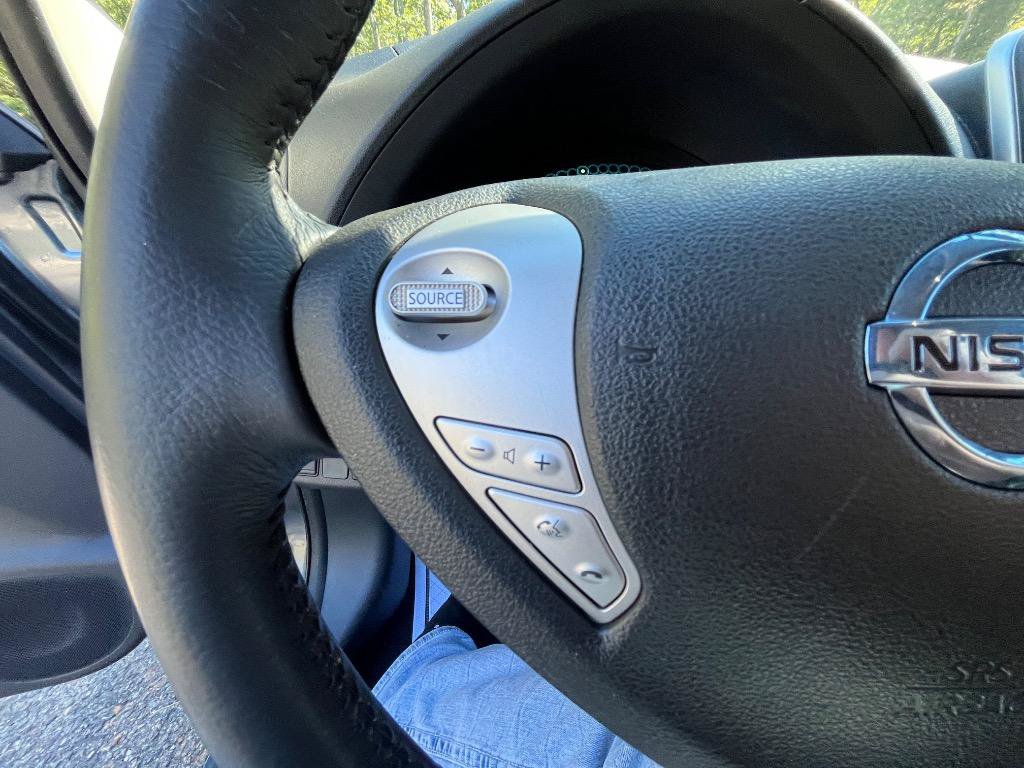 Used 2015 Nissan Leaf S w/ Charge Package FWD image 19