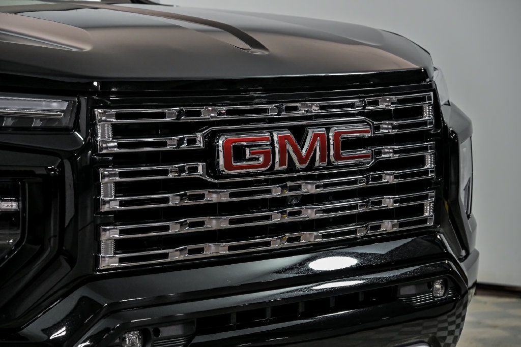 New 2026 GMC Canyon Denali AWD/4WD image 4
