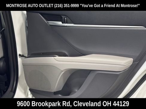 Used 2022 Toyota Camry SE w/ Convenience Package FWD image 42
