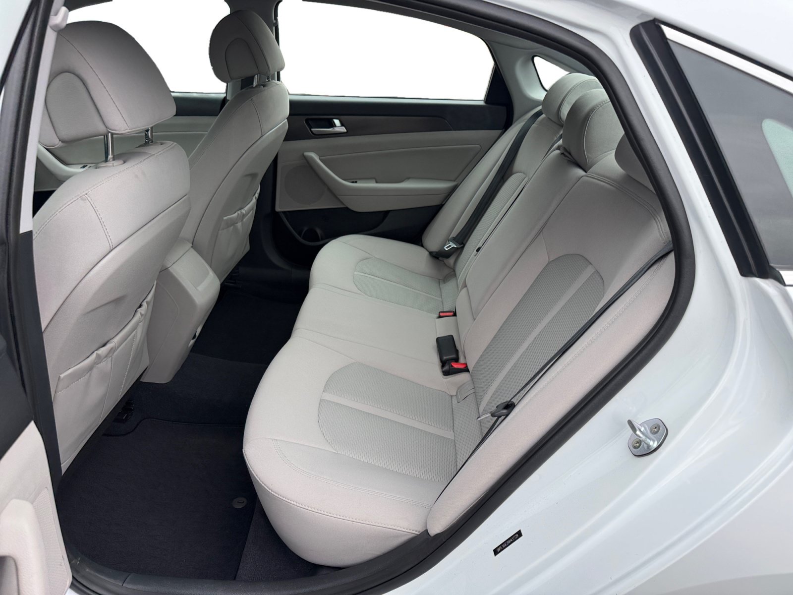 Used 2017 Hyundai Sonata Sport FWD image 16