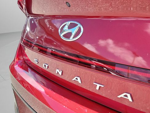 Used 2023 Hyundai Sonata SEL w/ Convenience Package FWD image 18